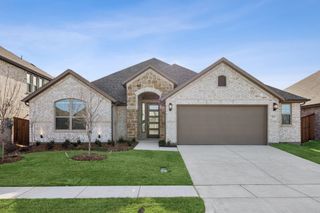 New construction Single-Family house 1879 Silver Birch Rd, Waxahachie, TX 75165 plan Raleigh - image