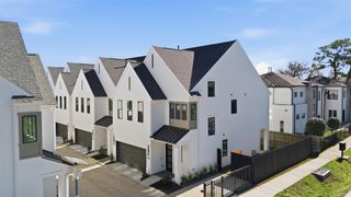 New construction Single-Family house 1422 Caywood Ln, Unit D, Houston, TX 77055 - image