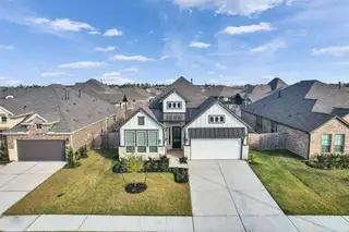 New construction Single-Family house 2211 Cherry Bridge Ln, Tomball, TX 77375 plan Lynnbrook - image