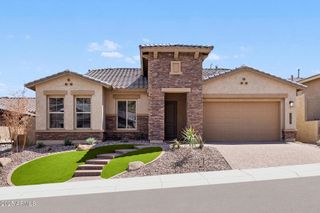 New construction Single-Family house 32505 N 135Th Dr, Peoria, AZ 85383 plan The Crosscut - image