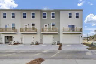 New construction Townhouse house 206 Laurelhurst Ln, Johns Island, SC 29455 - image
