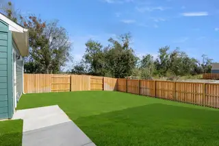 New construction Single-Family house 100 Elm Branch Trl, Taylor, TX 76574 - image