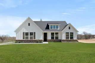 New construction Single-Family house 7016 Ranch View Pl, Springtown, TX 76082 plan The Carter - image