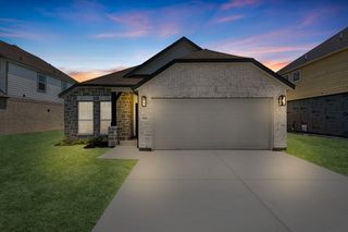 New construction house 810 Orchard Vale Rd, Rosharon, TX 77583 plan 210 - image