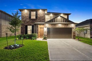 New construction Single-Family house 321 Lippizan Drive, Alvin, TX 77511 - photo