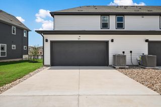 New construction Townhouse house 511 Emory Crossing Blvd, Hutto, TX 78634 - image