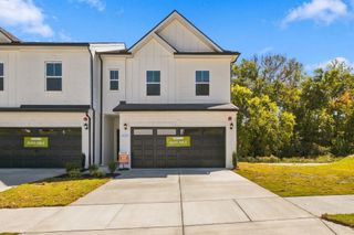 New construction Single-Family house 413 Kingsbury Dr, Unit 28, Gallatin, TN 37066 - image