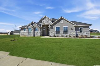 New construction Single-Family house 811 Niebla Crk, San Antonio, TX 78263 plan Mackenzie - image