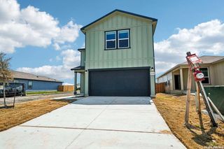 New construction Single-Family house 10018 Jagger Ave, Converse, TX 78109 - image