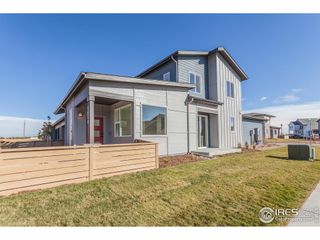 New construction Townhouse house 5068 Mckinnon Ct, Timnath, CO 80547 - photo