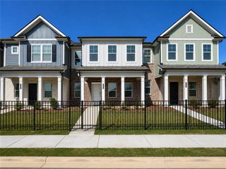 New construction Townhouse house 3285 Lake Carlton Rd, Loganville, GA 30052 - image