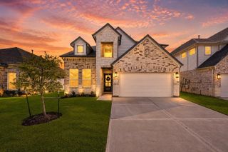 New construction Single-Family house 11822 Maple Oak Dr, Houston, TX 77066 plan 254 - image