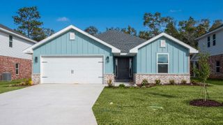 New construction Single-Family house 5295 Hidden Pines Cir, Milton, FL 32583 plan 1530 - image