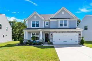 New construction Single-Family house 7021 Fauna Dr, Charlotte, NC 28215 plan Davidson - image