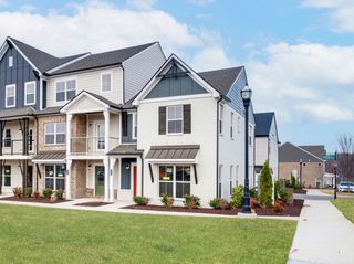 New construction Single-Family house 514 Mantes Pvt Aly, Hendersonville, TN 37075 plan Henley Rowhome - image