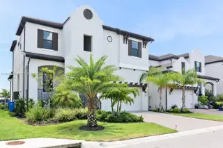 New construction Single-Family house 1112 Seagrape Dr, Ruskin, FL 33570 plan Biscayne II - image