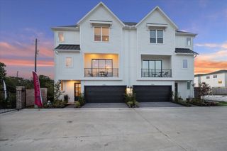 New construction Single-Family house 10616 Cascade Ledge Ln, Houston, TX 77025 - image