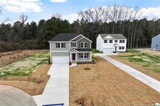 New construction Single-Family house 192 Harriette Ct, Lillington, NC 27546 plan Russell - image