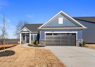 New construction Single-Family house 202 Highland St, Taylors, SC 29687 plan Satterfield - image