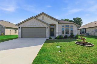 New construction Single-Family house 1106 Holly St, Cleburne, TX 76033 plan  Sherwood - image