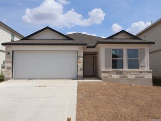 New construction Single-Family house 8324 Roadrunner Psge, San Antonio, TX 78222 plan Freestone - image