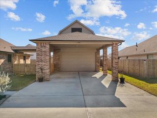 New construction Single-Family house 2111 Gilbert Rd, Dickinson, TX 77539 - image