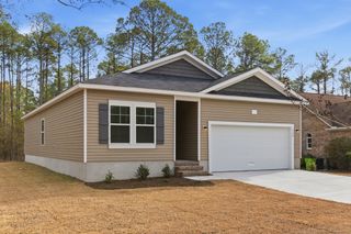 New construction Single-Family house 716 Helm Dr, New Bern, NC 28560 plan Retreat - image