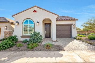 New construction Single-Family house 20363 W Sells Dr, Buckeye, AZ 85396 - image