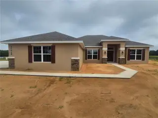 New construction Single-Family house 37028 Hidden View Cir, Dade City, FL 33523 - image