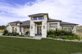 New construction Single-Family house 552 Falcon Cv, San Antonio, TX 78253 plan Design 3317A - image