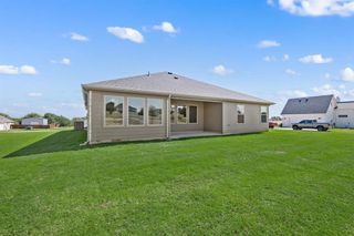 New construction Single-Family house 1021 Gatlin Cir, Springtown, TX 76082 - image