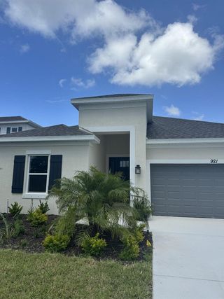New construction  house 921 Se Seasons Ln, Port St. Lucie, FL 34984 plan Grenada - image