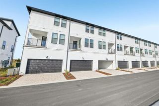 New construction Townhouse house 15351 Hamlin Park Dr, Winter Garden, FL 34787 - image