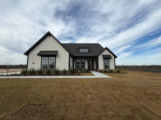 New construction Single-Family house 300 Texas Sage Trl, Weatherford, TX 76082 - image