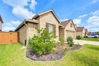 New construction Single-Family house 2928 Tantara Dr, Katy, TX 77493 plan Chrysanthemum - image