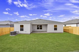 New construction Single-Family house 16004 Stratford Cv, Lytle, TX 78052 - image