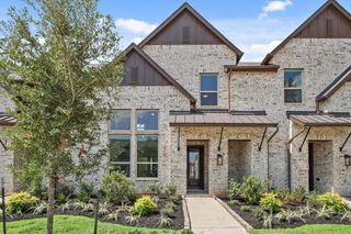 New construction Townhouse house 313 Fields Ln, Montgomery, TX 77316 - image
