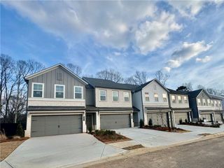 New construction Townhouse house 5471 Allegro Ln, Flowery Branch, GA 30542 - image
