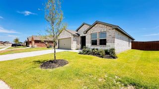 New construction house 404 Marsh St, Cleburne, TX 76033 plan DENTON - image