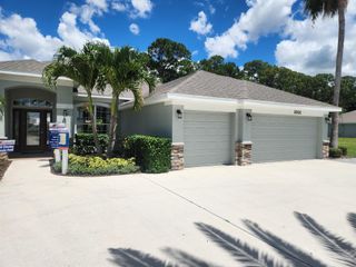 New construction Single-Family house 5715 Northwest Jigsaw Court, Port Saint Lucie, FL 34986 2265- photo