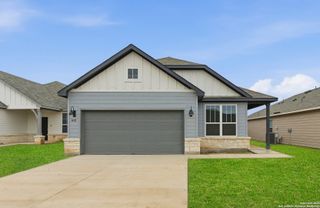 New construction Single-Family house 1692 Quiet Teal, New Braunfels, TX 78130 plan Chatfield - image