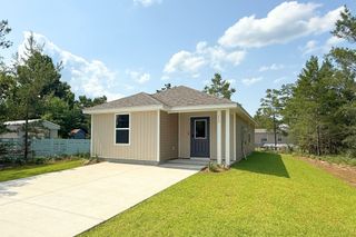 New construction  house 115 E Tiger Lily Ln, Defuniak Springs, FL 32433 plan Carolina - image