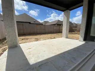 New construction Single-Family house 12311 Sweet Gum Dr, Mont Belvieu, TX 77523 plan Escalade - image