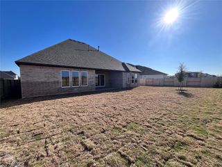 New construction Single-Family house 5203 Deer Valley Ct, Manvel, TX 77578 plan 6010 Elevation C - image