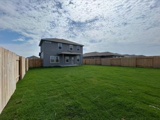 New construction Single-Family house 129 Honey Bee Rd, Jarrell, TX 76537 plan The Channing (850) - image