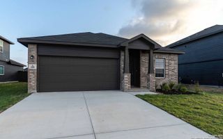 New construction Single-Family house 408 Jill'S Path, Seguin, TX 78155 - image