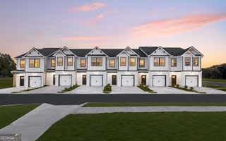 New construction Townhouse house 5280 Magnolia Grove Wy, Gainesville, GA 30504 - image