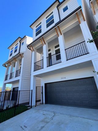 New construction Single-Family house 303 Marcella St, Unit O, Houston, TX 77091 - image