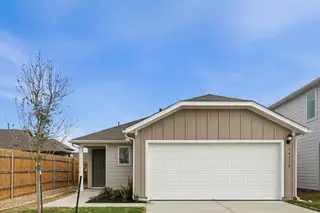 New construction Single-Family house 14110 Edna Maxine Walk, Del Valle, TX 78617 plan Eagle - image