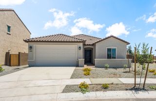New construction Single-Family house 43035 W Palo Amarillo Rd, Maricopa, AZ 85138 plan Bluebell - image